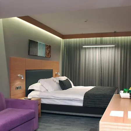 Met Hotel 4*